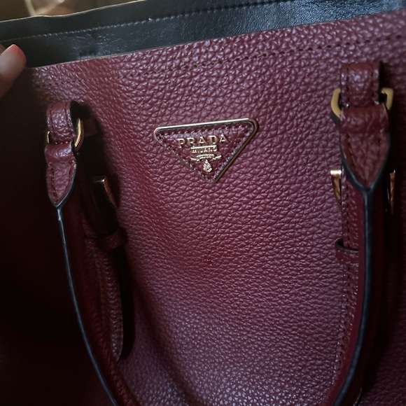 Red Prada - Picture 1 of 7